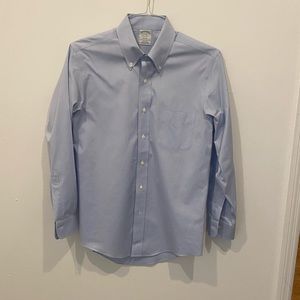 Men’s dress shirt. Light blue. Great condition.